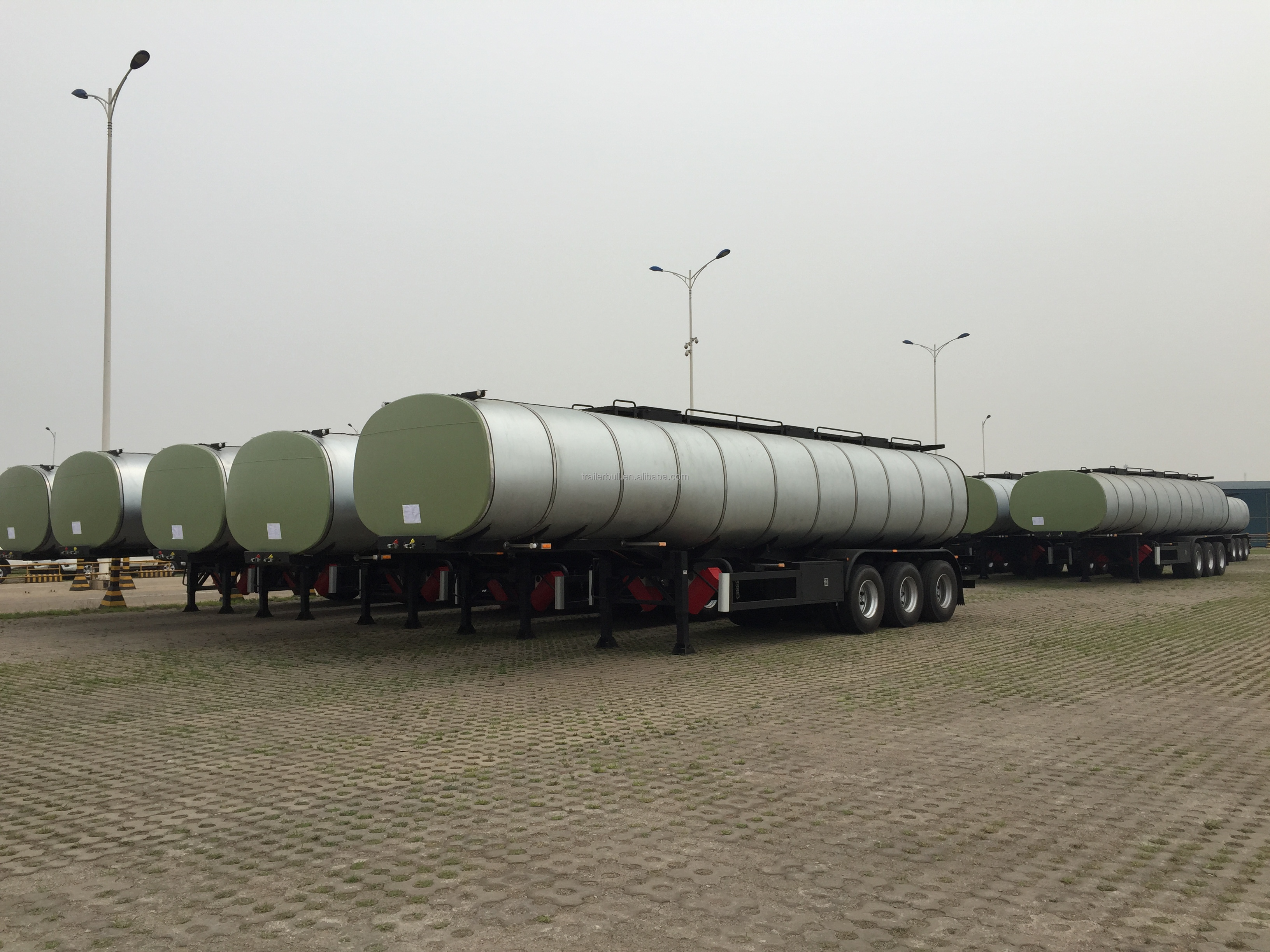 API Approved Aluminum Man Hole Cover for 45000L Carbon Steel Tank Trailer to Africa