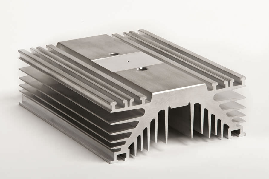 0.4--3mm Thickness Customized Extrusion Heat Sink Enclosure for Electronics Mounting