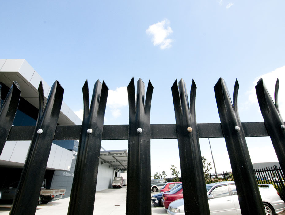 ISO9001 Steel Rustproof 7 Ft High Privacy Fence For Security
