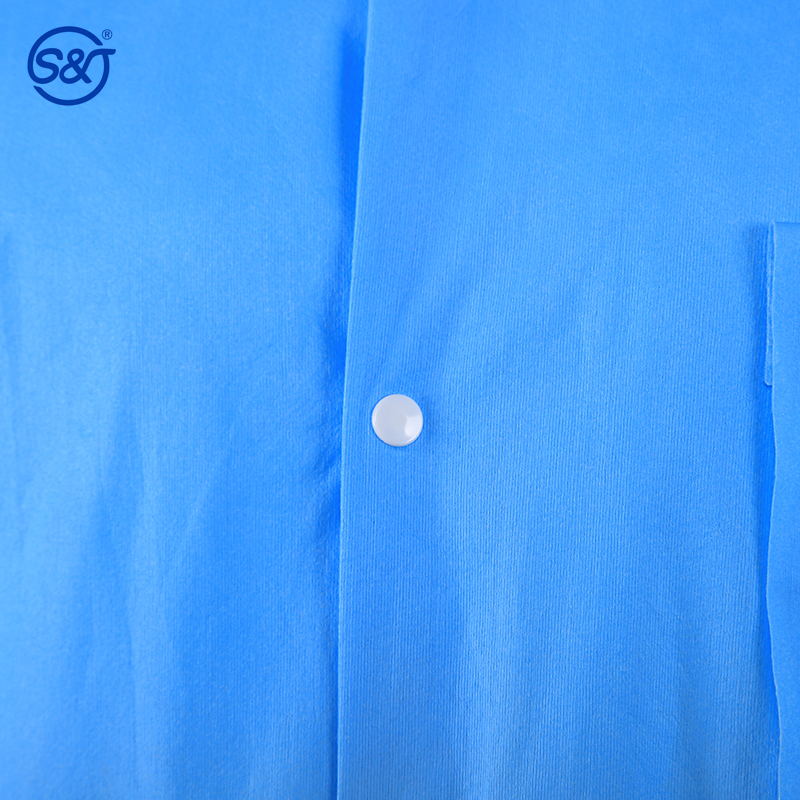 S&J Disposable Spunlace Lab Jacket Spunlace Nonwoven Premium Quality Knitted Collar and Cuff Front Button Closure Three Pocktets