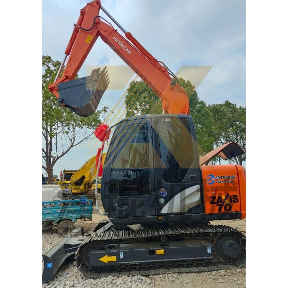 Used Hitachi ZX70 7Ton Mini Digger ISUZU Engine Japan Import