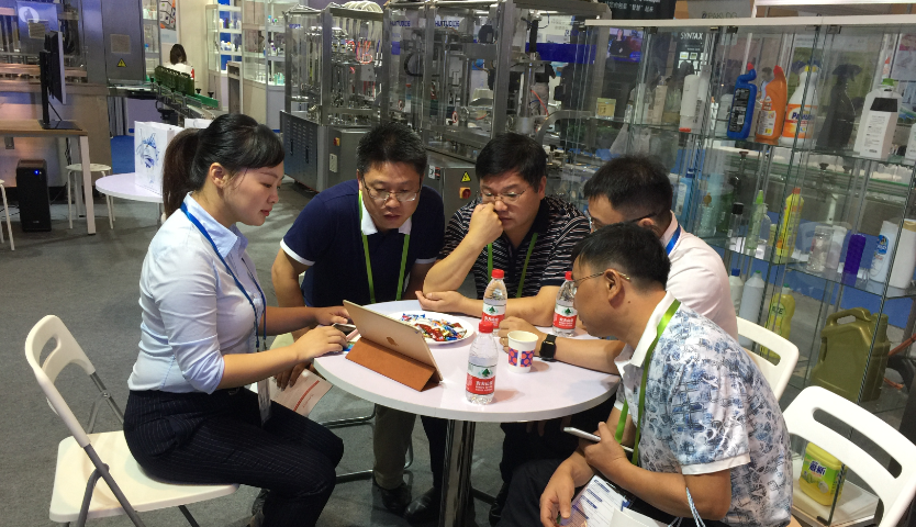 Module Structure Touch Screen Plastic Bottle Capping Machine