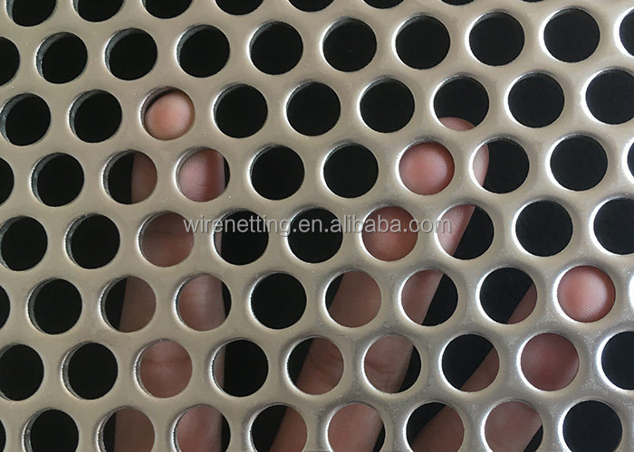 Industry Puncing Plate Round Small Hole 0.5mm Perforated Sheet Metal Panels with Corrosion Resistance and Small Round Holes