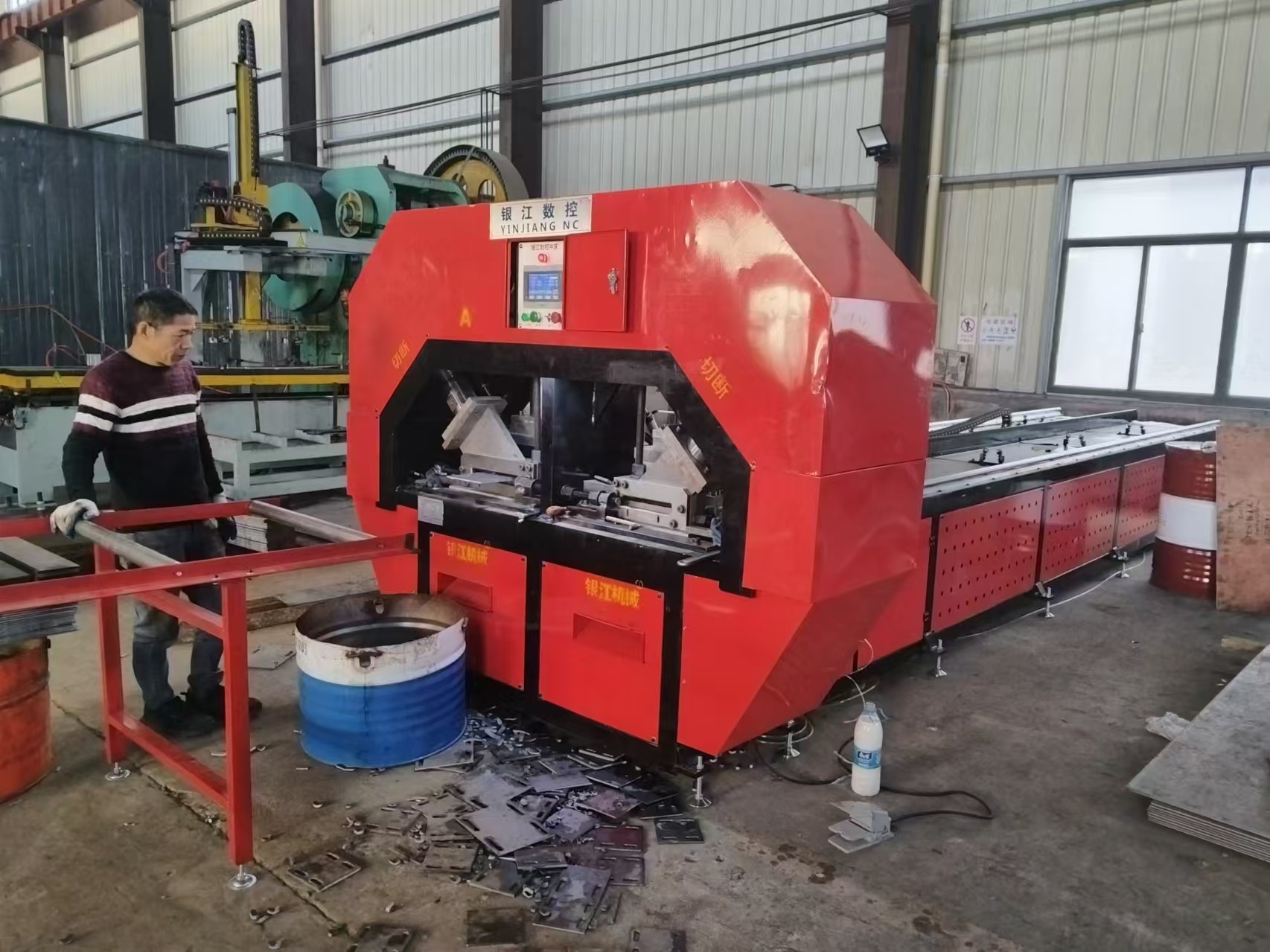 Steel Manufacturing Customised Stamping Machine With Manual Or Automatic Control System
