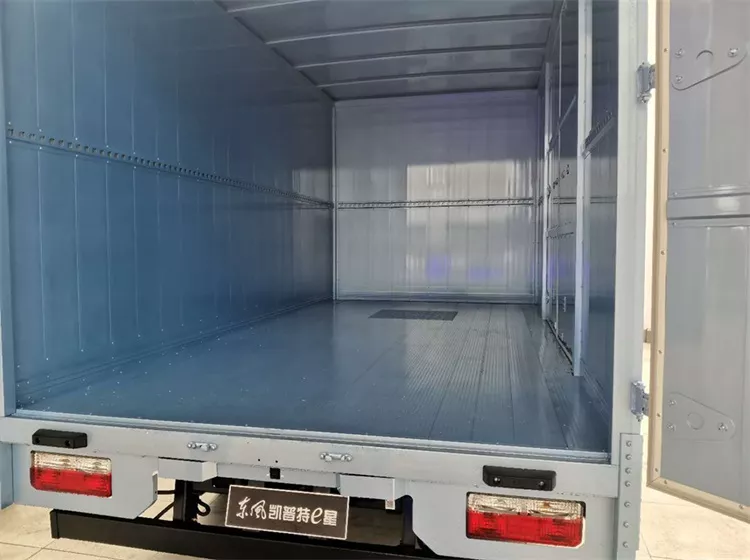 4x2 Electric Cargo Truck with 4200x2100x2100 mm Cargo Box and 6.50R16 12PR Tires