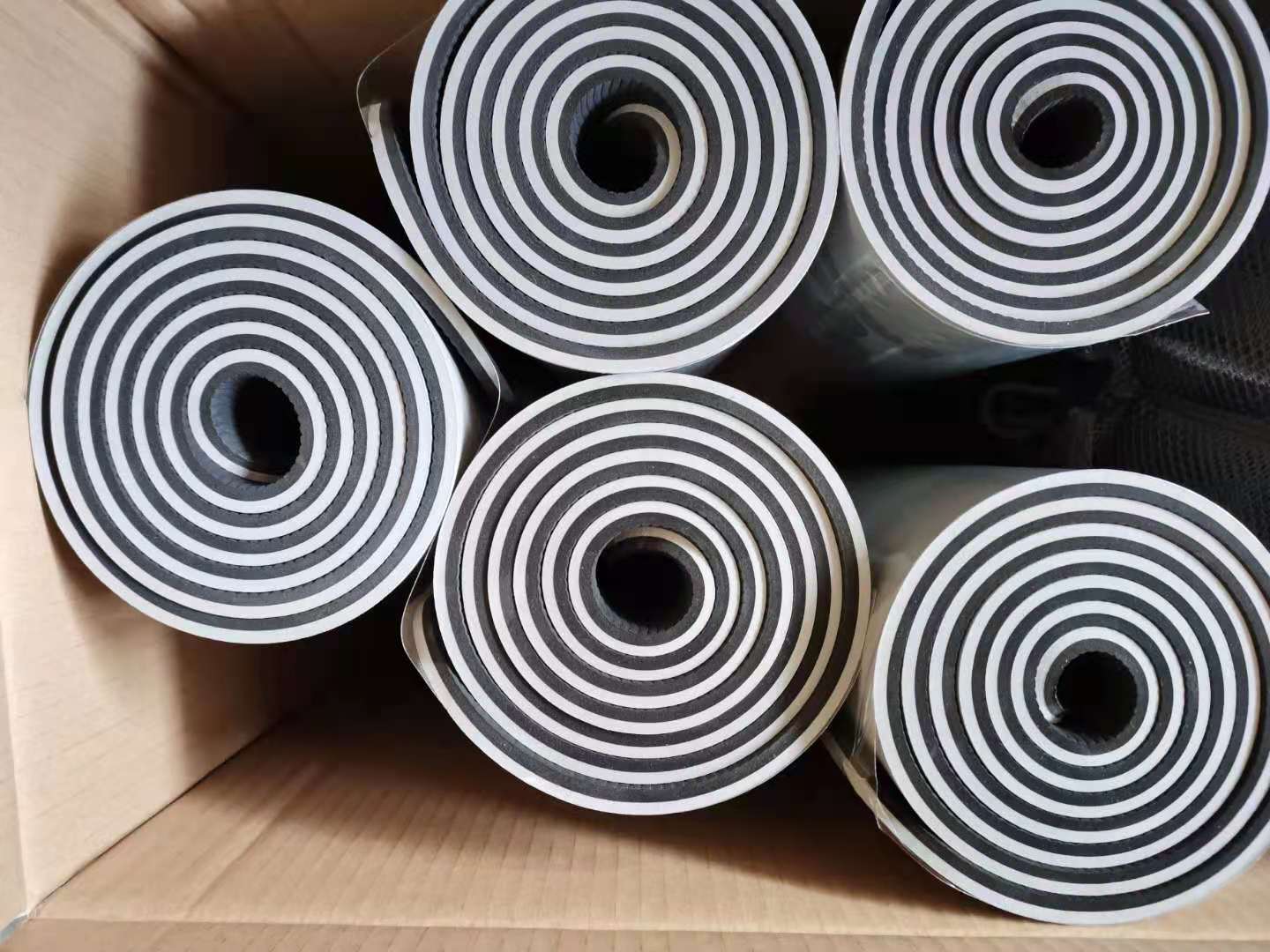 8mm 173CM Yoga Workout Mats Anti Slip Fitness With Carrier Strap