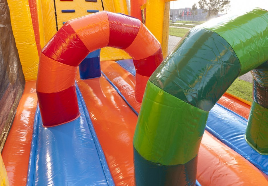 Competive Bounce House Obstacle Course Jumpers Run Beach 17.5m For Adult