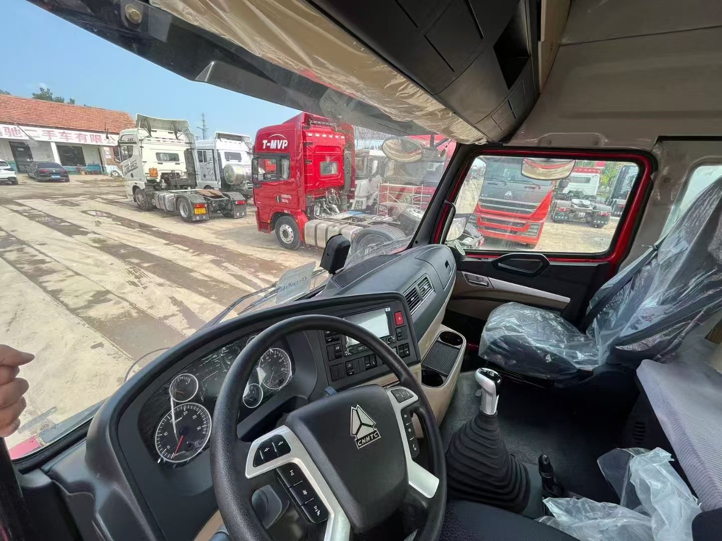 Hohan Truck Head Euro 5 Emission High Roof Cabin 460hp New Condition 2021 Hohan N7W Leaf Spring