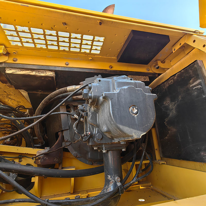 Komatsu PC450-8 Used Large Excavators 45 Tonnage 2.1m3 Capacity Bucket