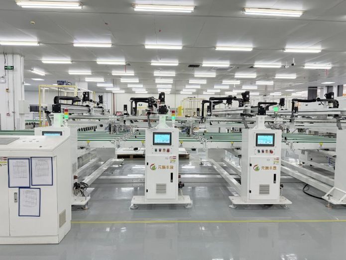 Stable Electric Gluing Machine For Solar Module Production Line Humidity 5 - 75%