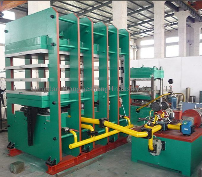 550X550*4 Automotive Rubber Vulcanizer