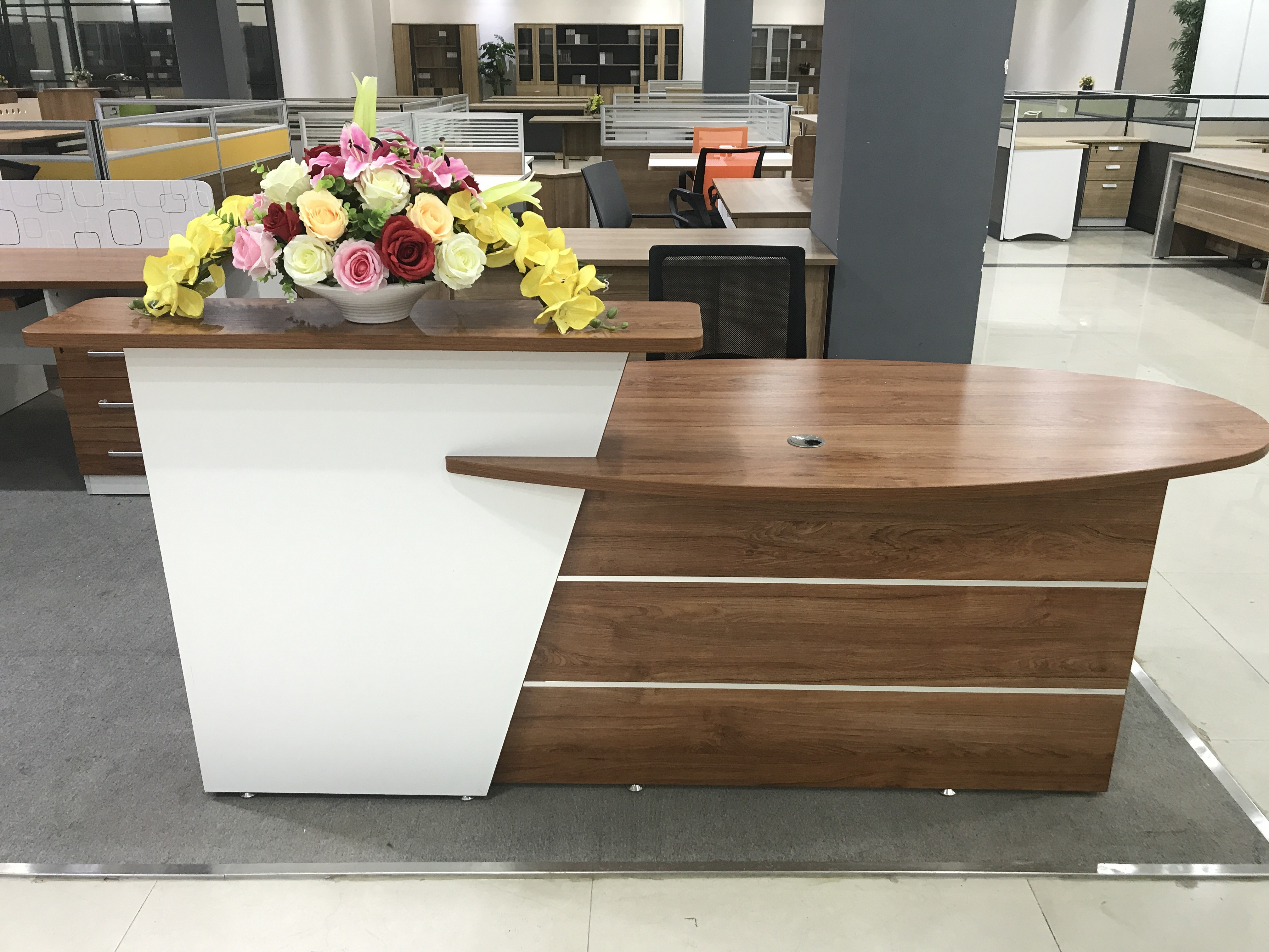 Panel Wood Style Reception Counter Desk Rectangular Shape With Plain PVC Edge
