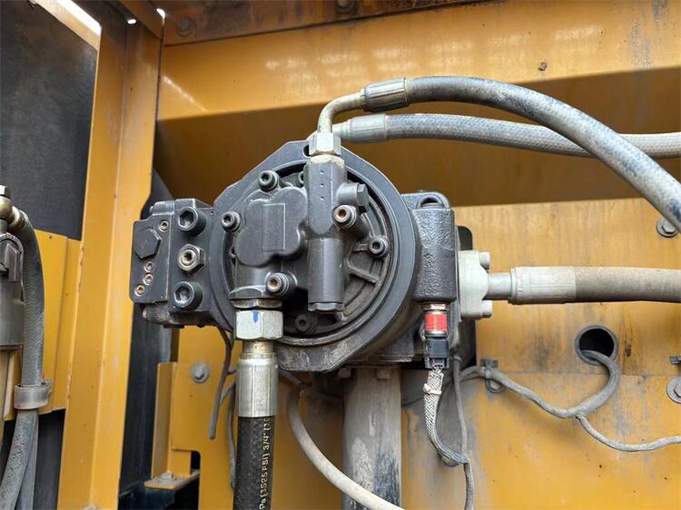 SANY 215 245 265 Medium Excavators 24Ton Second Hand 2020 Year 1.3m3 Bucket Capacity
