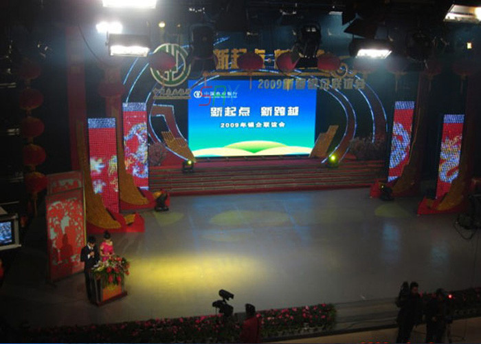 500mm x 500mm HD Indoor 4.81mm Full Color Die-casting Aluminum Cabinet Stage Rental LED Display