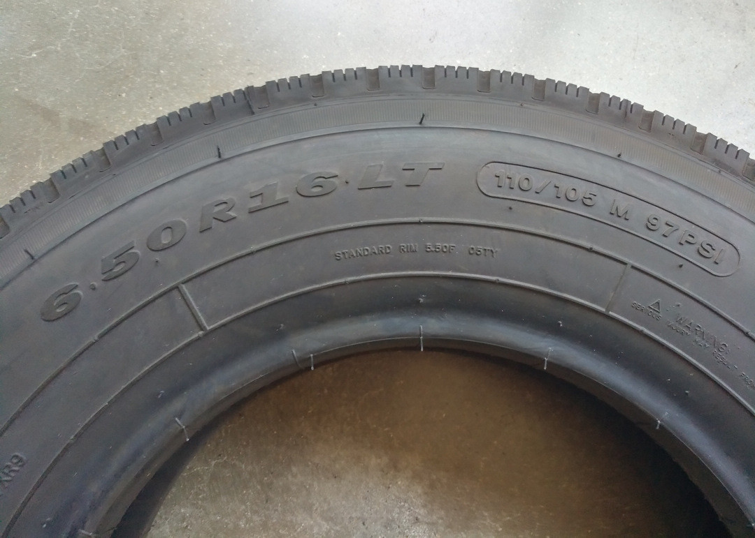 185mm Width Truck Bus Radial Tyres 6.50R16LT ECE Approved For Intercity Roads