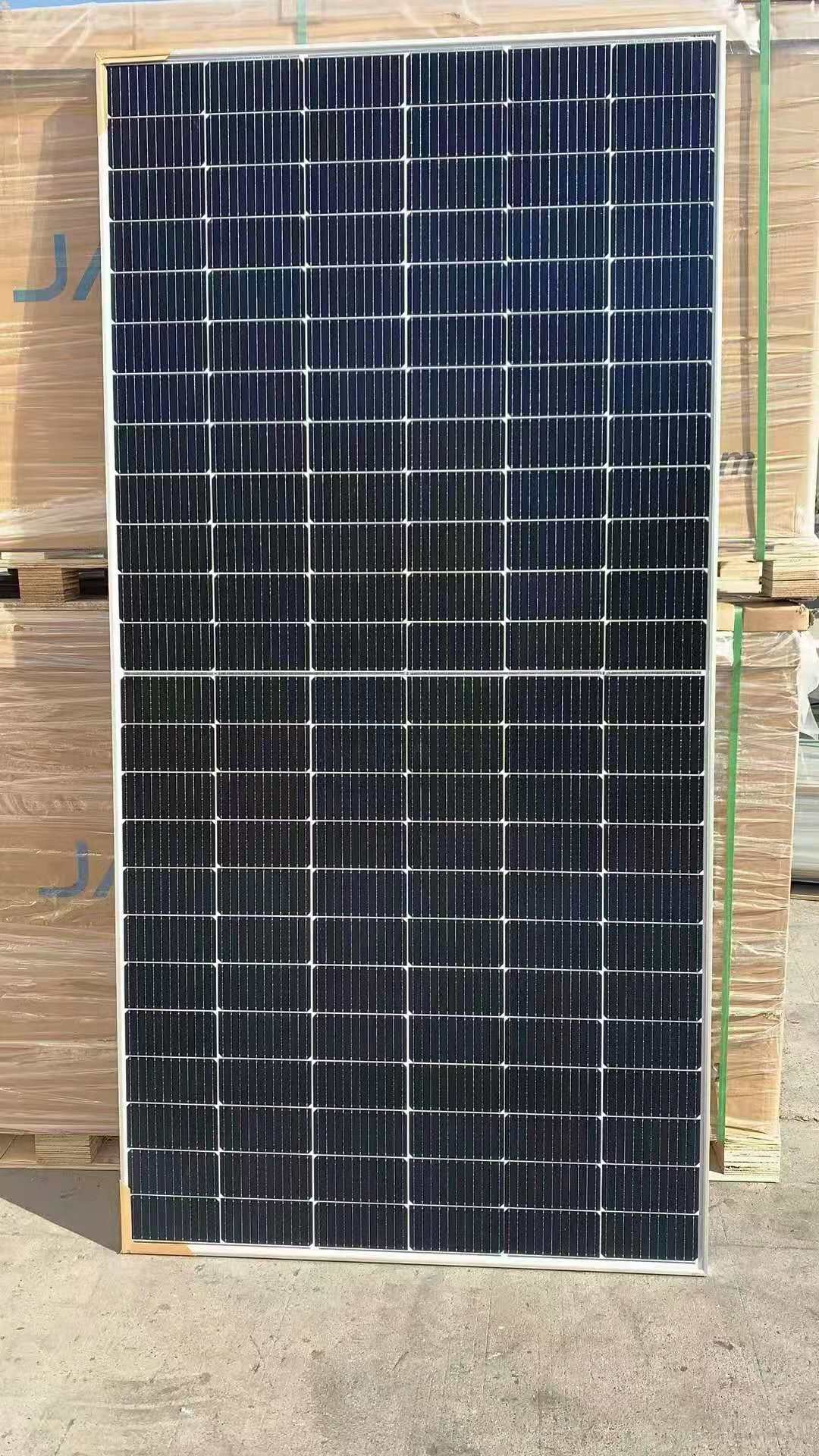 JA Solar 520 Watt Monocrystalline Solar Panel
