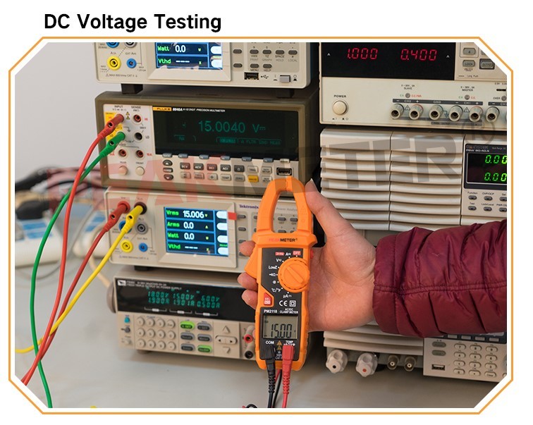 AC / DC Voltage Digital Clamp Meter Multimeter Portable Multifunctional