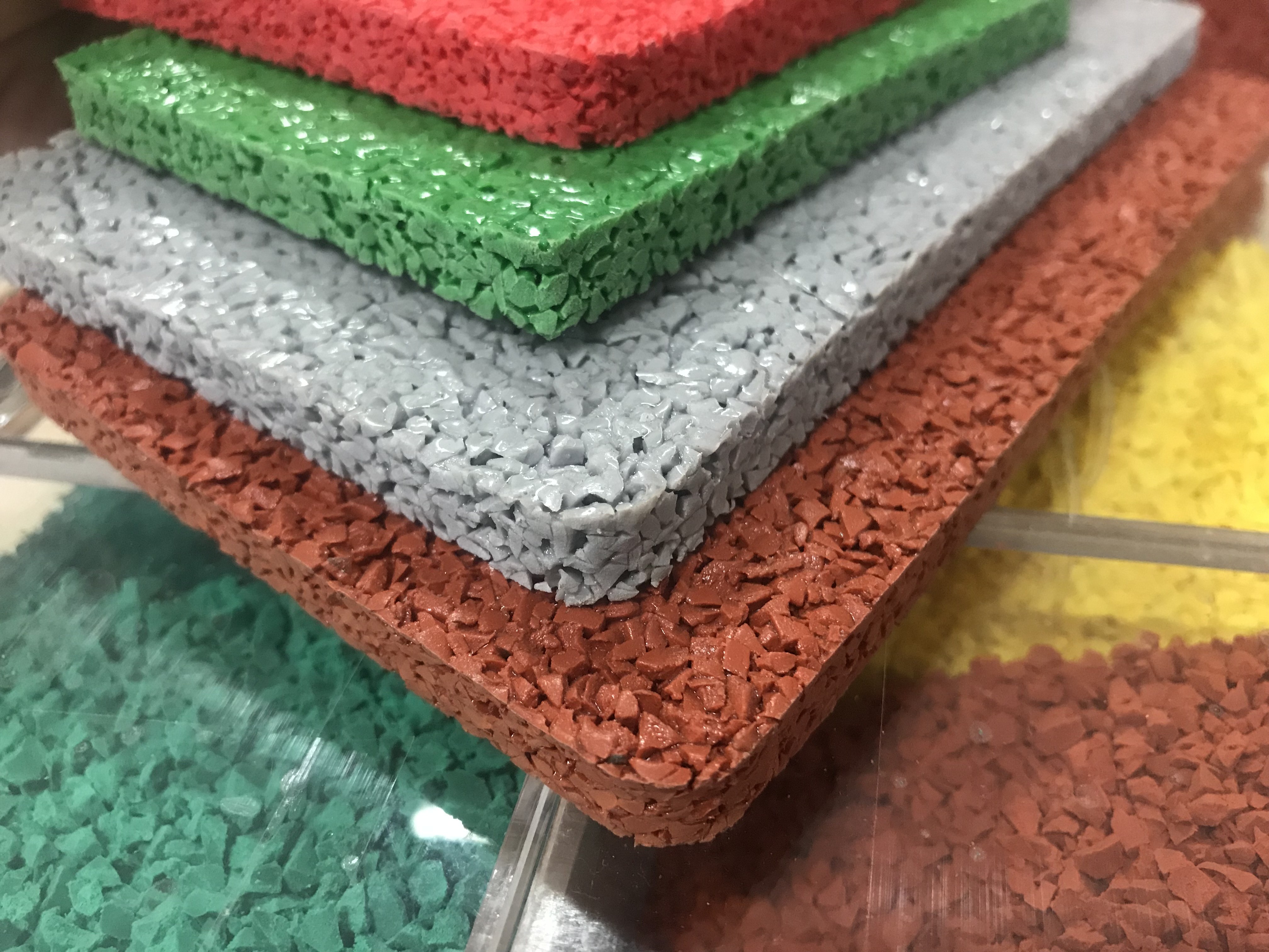 Anti UV Non Static 4mm EPDM Rubber Particles For Artificial Grass