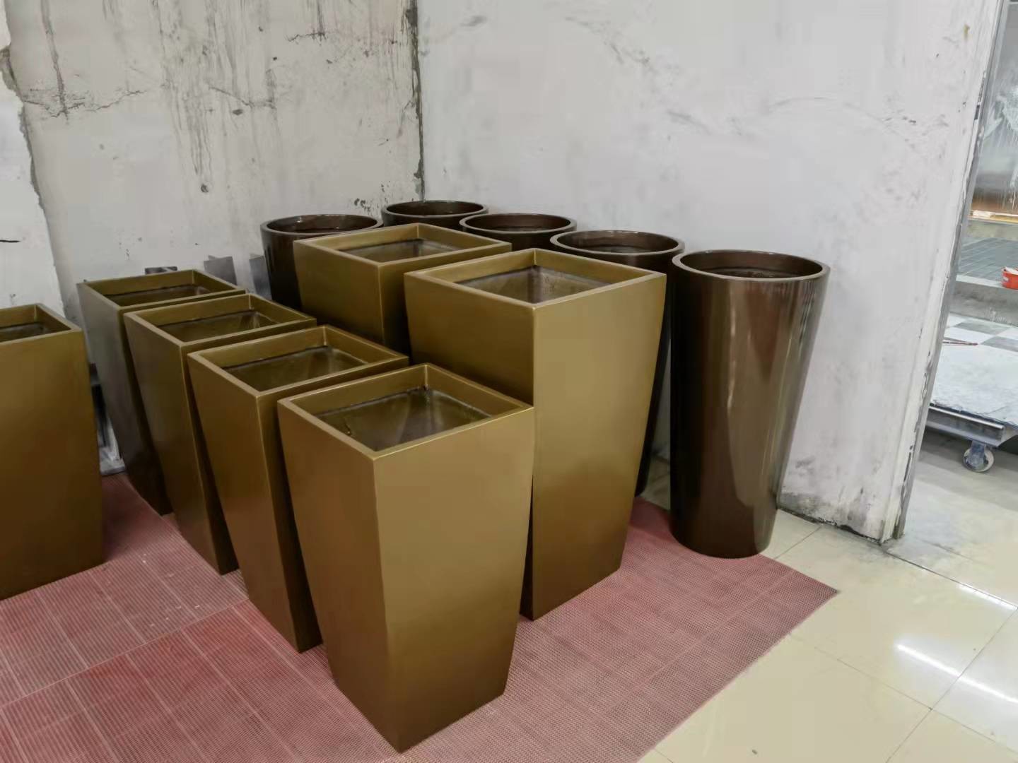 Square Fiberglass Flower Planter Pots For Indoor And Outdoor