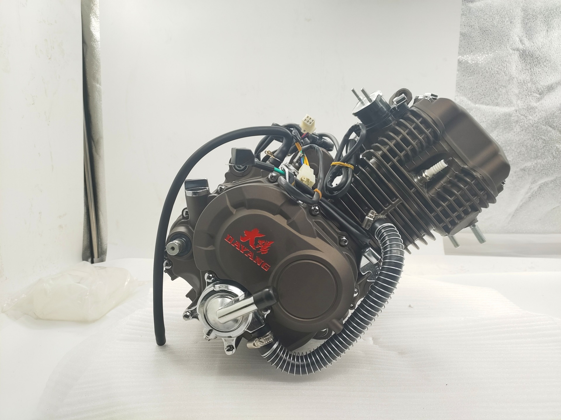 DAYAN 250CC Super Cool Motorcycle with DAYANG Sea CDI and 11.5kW/7000 R/min Max Power