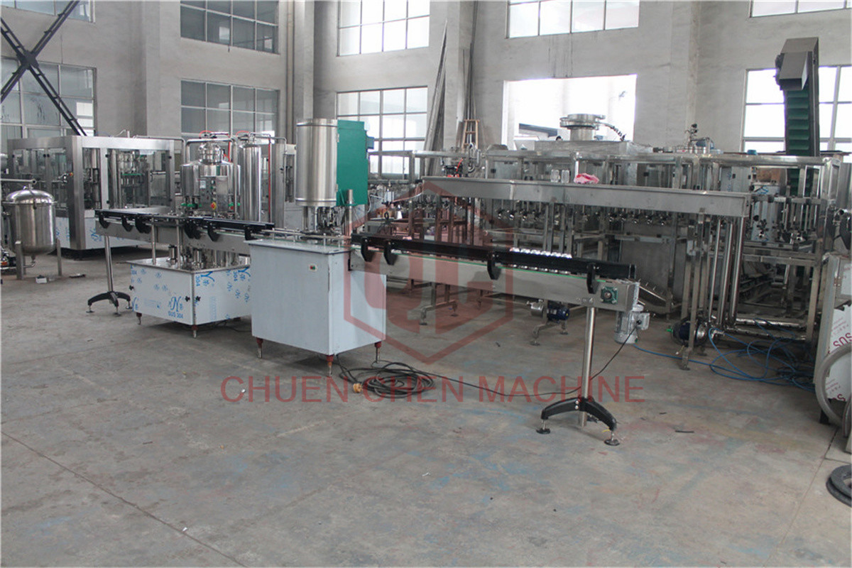 500 - 1000 BPH CSD Beverage Filling And Capping Machine For Plastic Bottle Water Juice