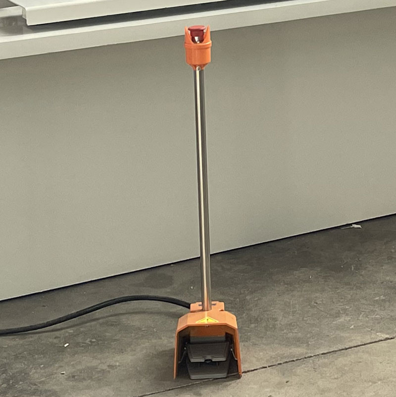 3200mm Guillotine Cutter 6mm Hydraulic Guillotine Shearing Machine With Pneumatic Support Rack