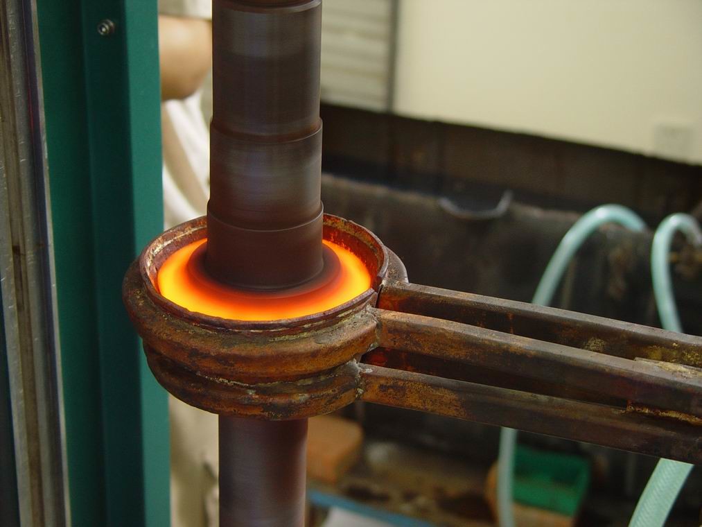 Gear / Shaft Surface Quenching Induction Heating Equipment 100KW High frequency / Superaudio frequency