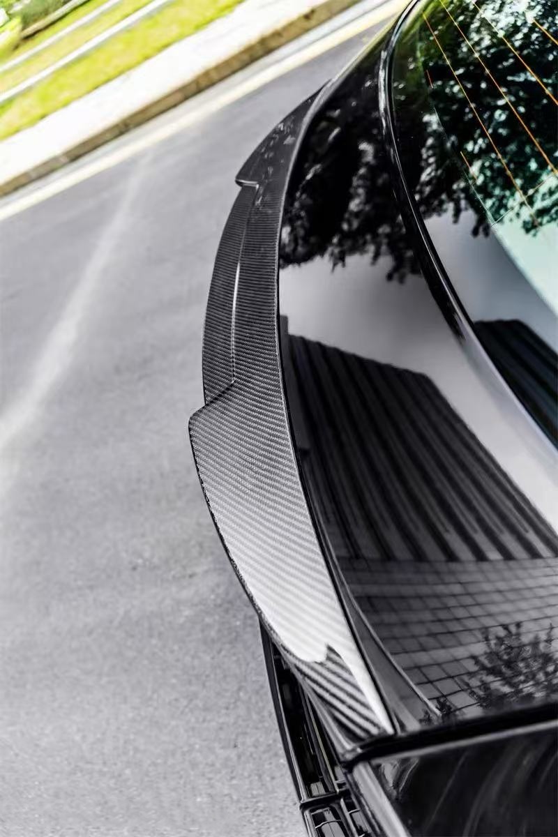 PANAMERA Porsche Wide Body Kit Carbon Fiber Spoiler Diffuser Spoiler 2020