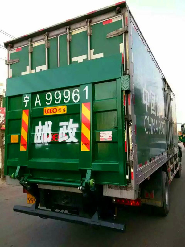CE 2KW Truck Tail Gate Lift DC24V Hydraulic Platform Tail Gate Lifts