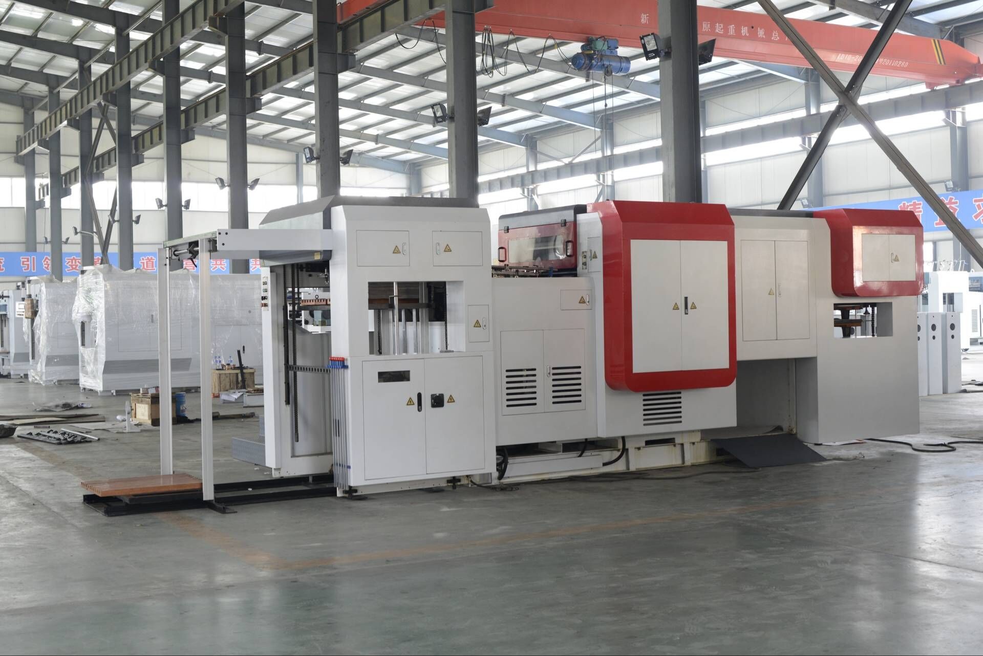 7500s/H Creasing And Die Cutting Machine Stripping Craft Paper Boxes