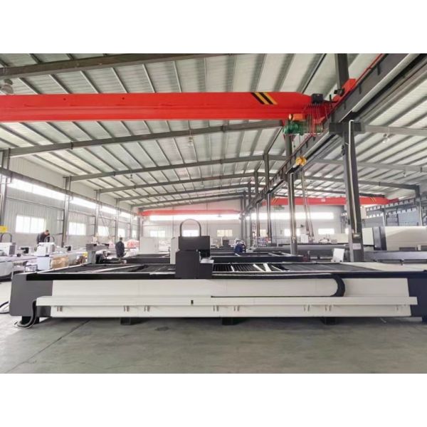 3015 3000W 1500W CNC Metal Laser Cutting Machine Yaskawa Servo Motor Ipg Laser Source Stainless Steel Engraving Machine