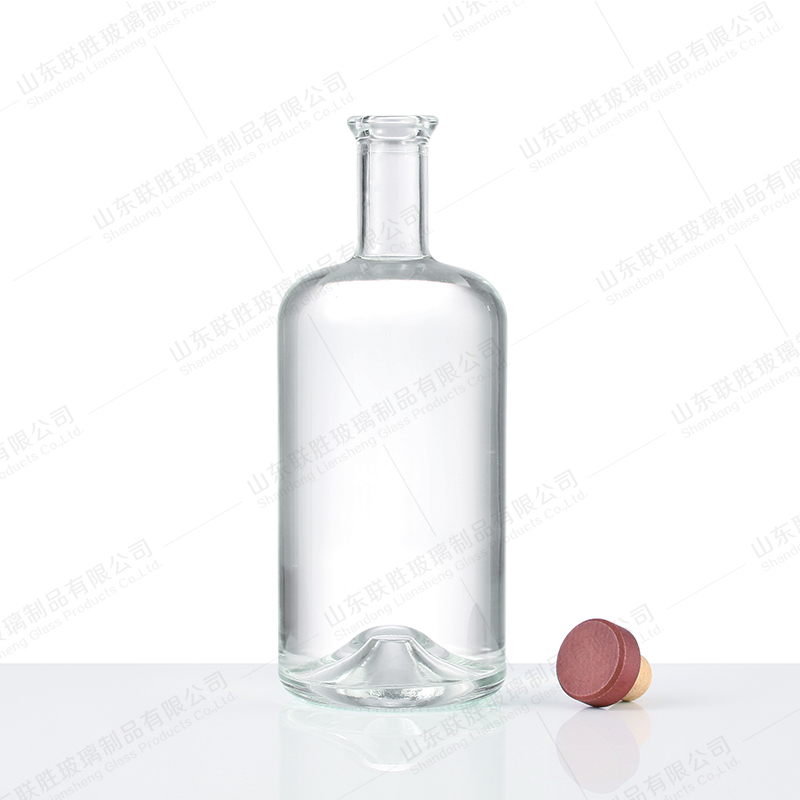 Glass Base Material Customized 750ml 700ml 500ml Bottle for Gin Vodka Whiskey Rum