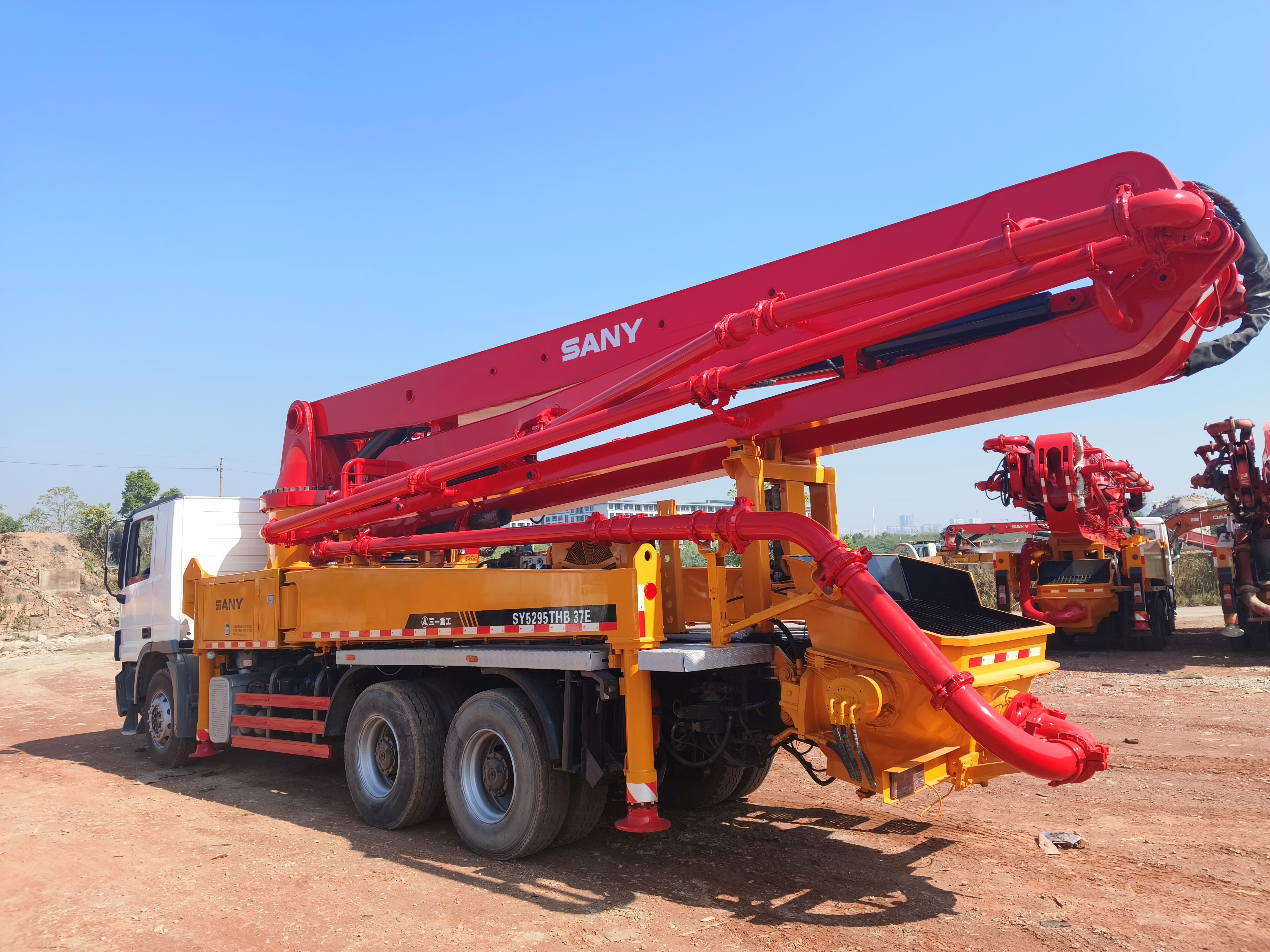 Refurbished SANY 37m Concrete Pump Installed On Mercedes-Benz Chassis Factory Stock For Sale