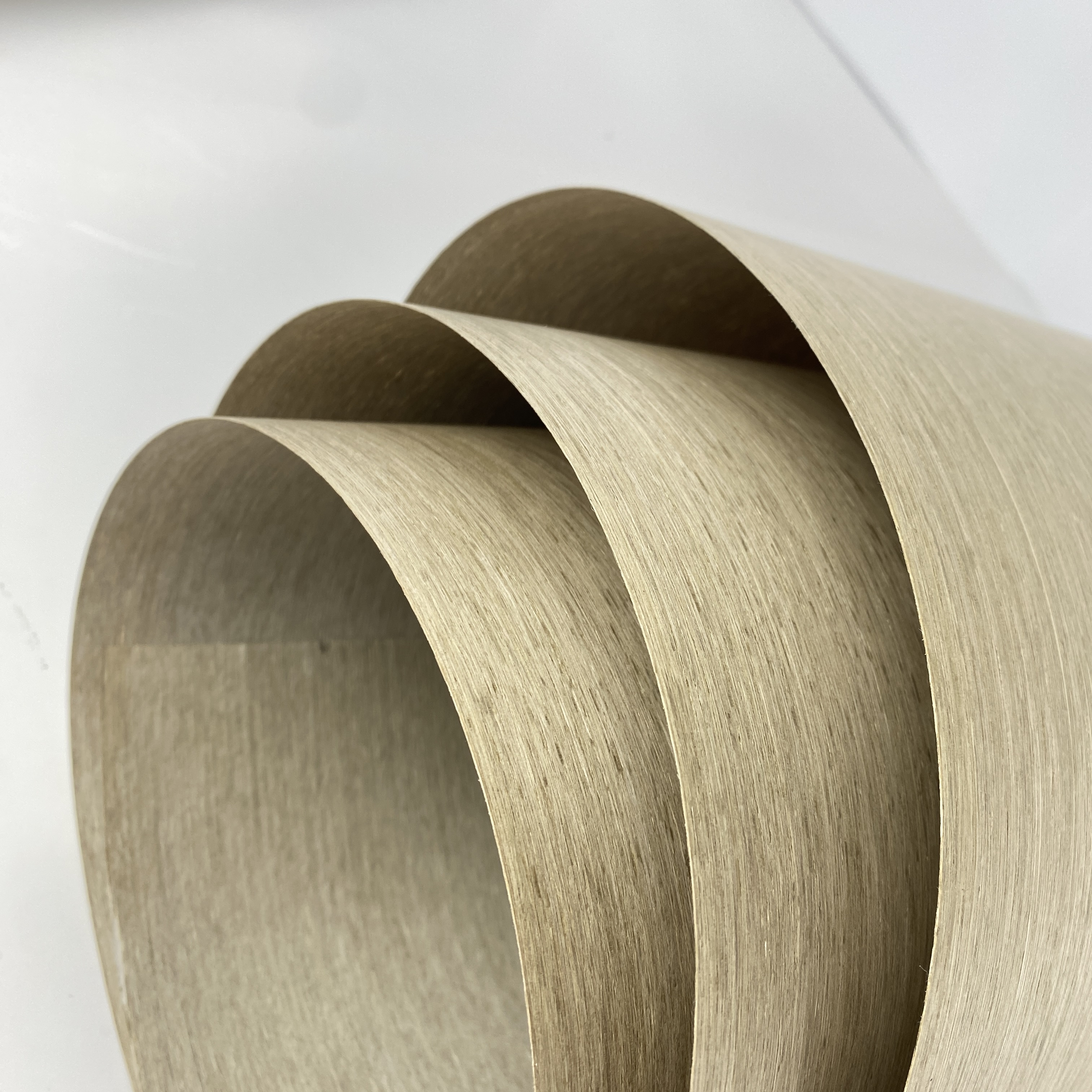 New Design Engineered Oak Wood Veneer 2500x640mm Simple Elegant Engineering For Boat Decking Door Chair Table Skin
