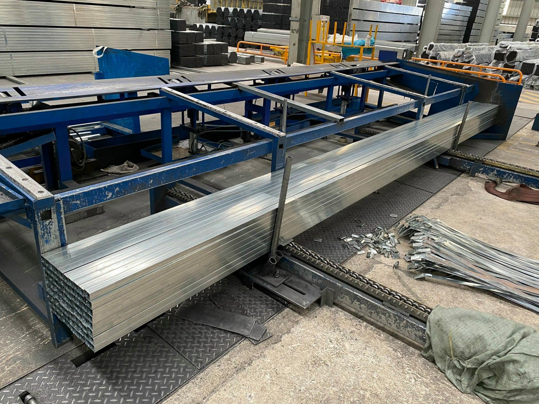 1.0425 Carbon Steel Tube 125x125 Galvanized Square Tube 1x1 Inch