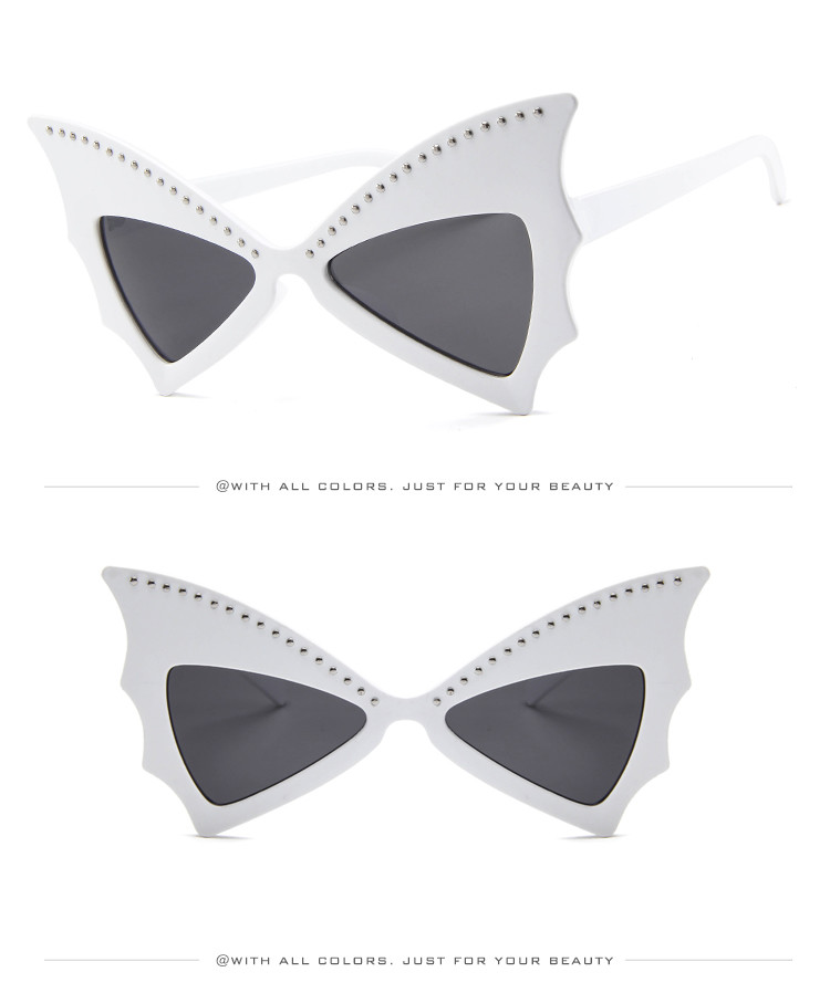 Oversized Women Bat Sharp Rivet Big Frame Sunglasses Personality Dance Party Glasses