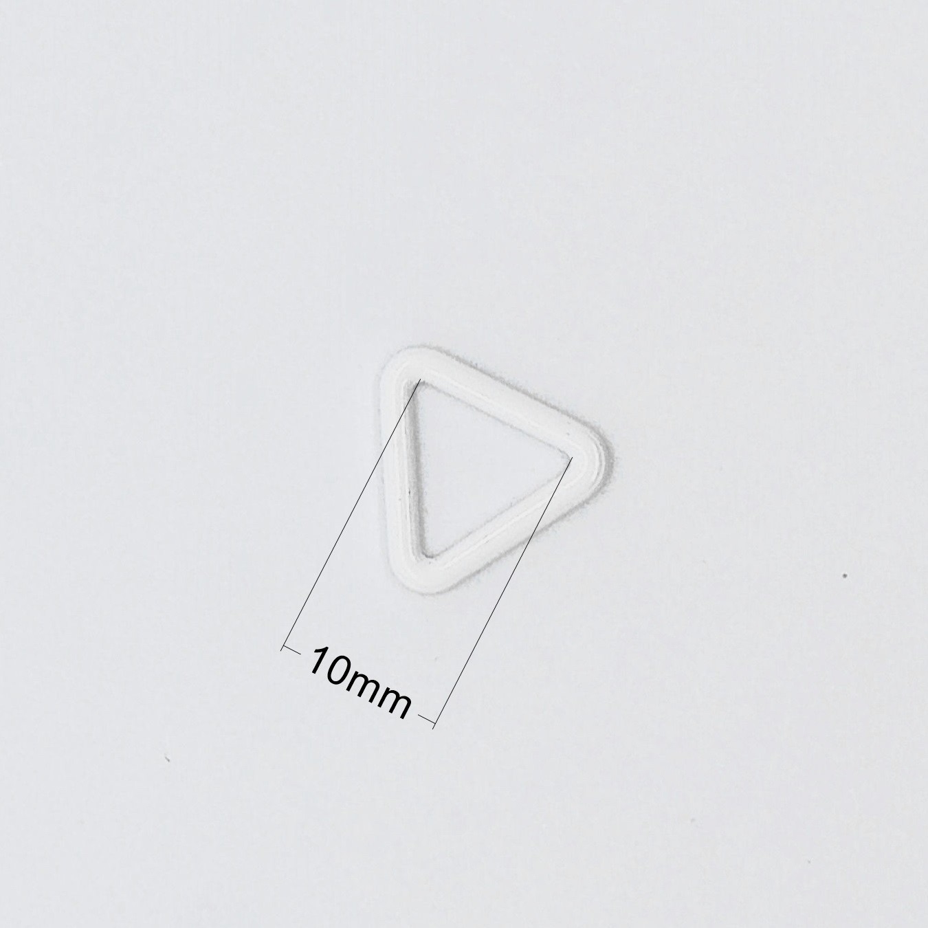 1cm Nylon Coated Triangle Lingerie Rings