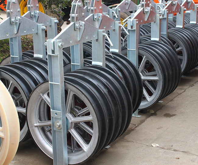 Heavy Stringing Equipment Accessories Aluminum Five Conductor Pulley ISO9001 Passed