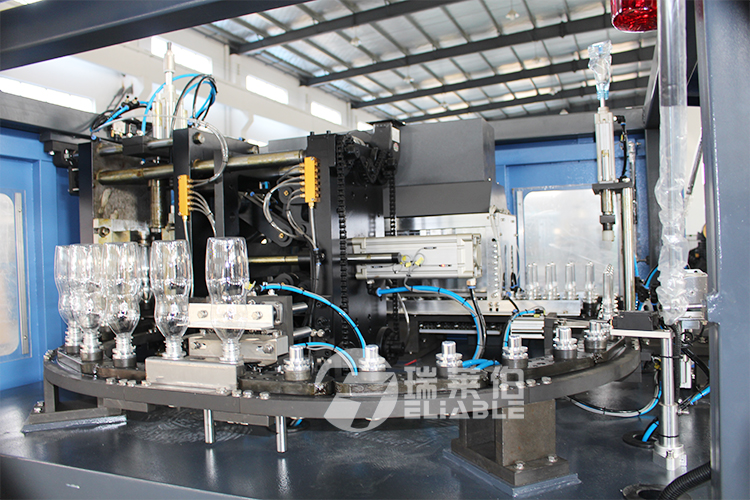 Low Noise Plastic Bottle Moulding Machine With Touch Screen Long Life Span