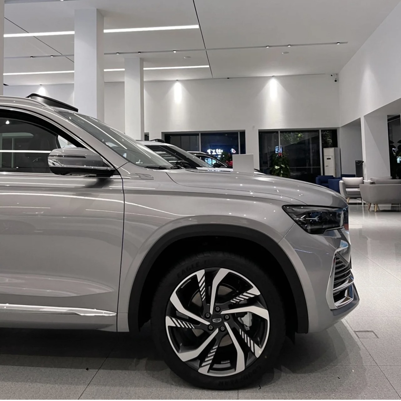 Geely Monjaro 2023 Used Cars Left Steering Multi-function Wheel Hybrid Electric SUV