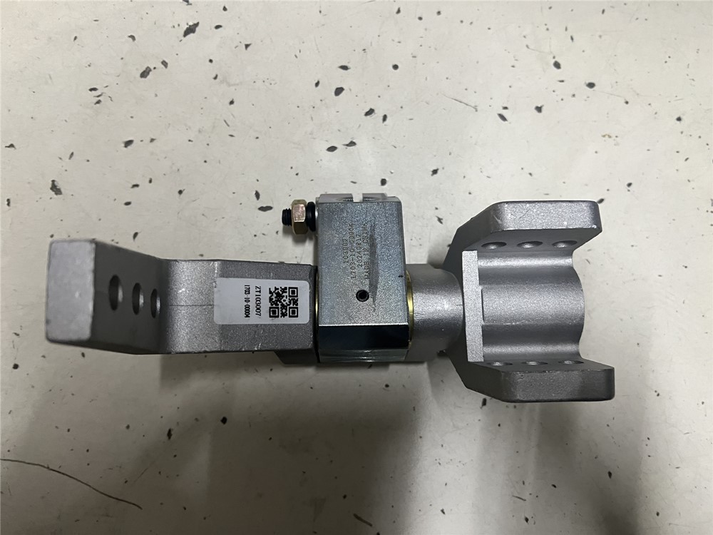 Zhongtong Bus Spare Parts Rear Gear Shift Controller / Converter PN 1703-10-00004