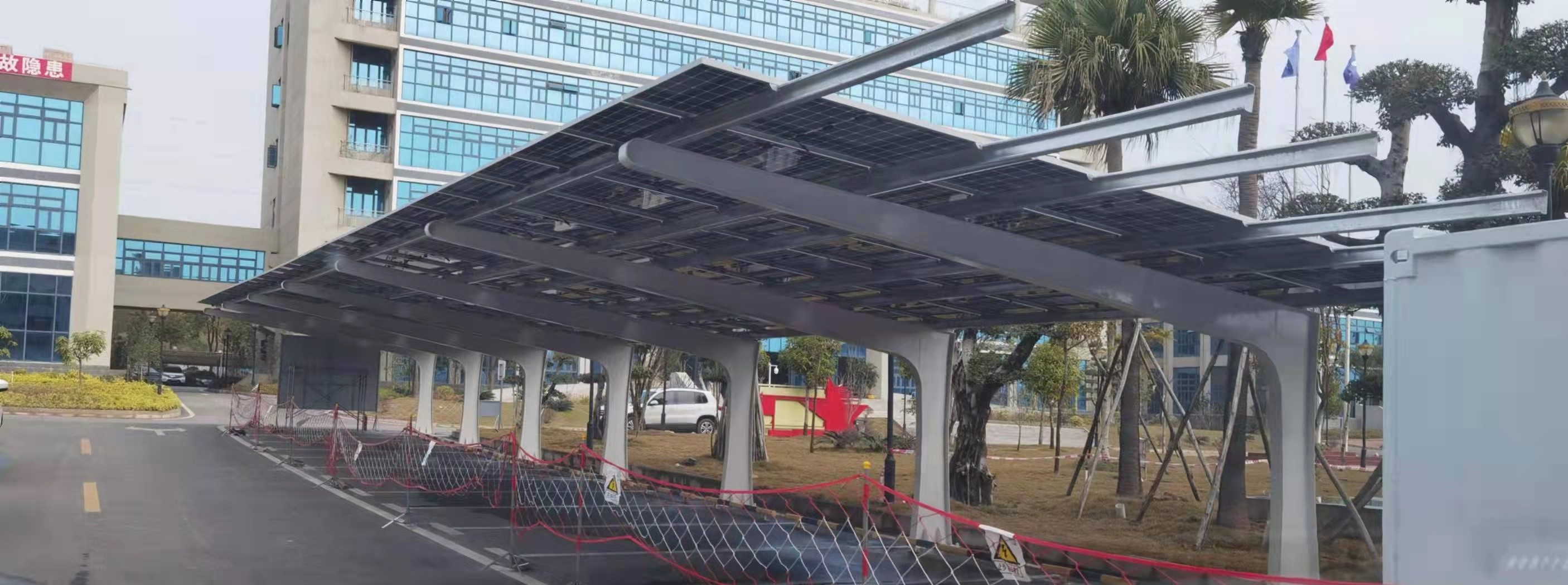 Single Column HDG Steel Solar Carport Concrete Base PV Structures