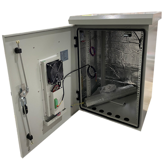 SPCC Steel Wall Mounted Telecom Cabinet , Outdoor 19 Rack Enclosure