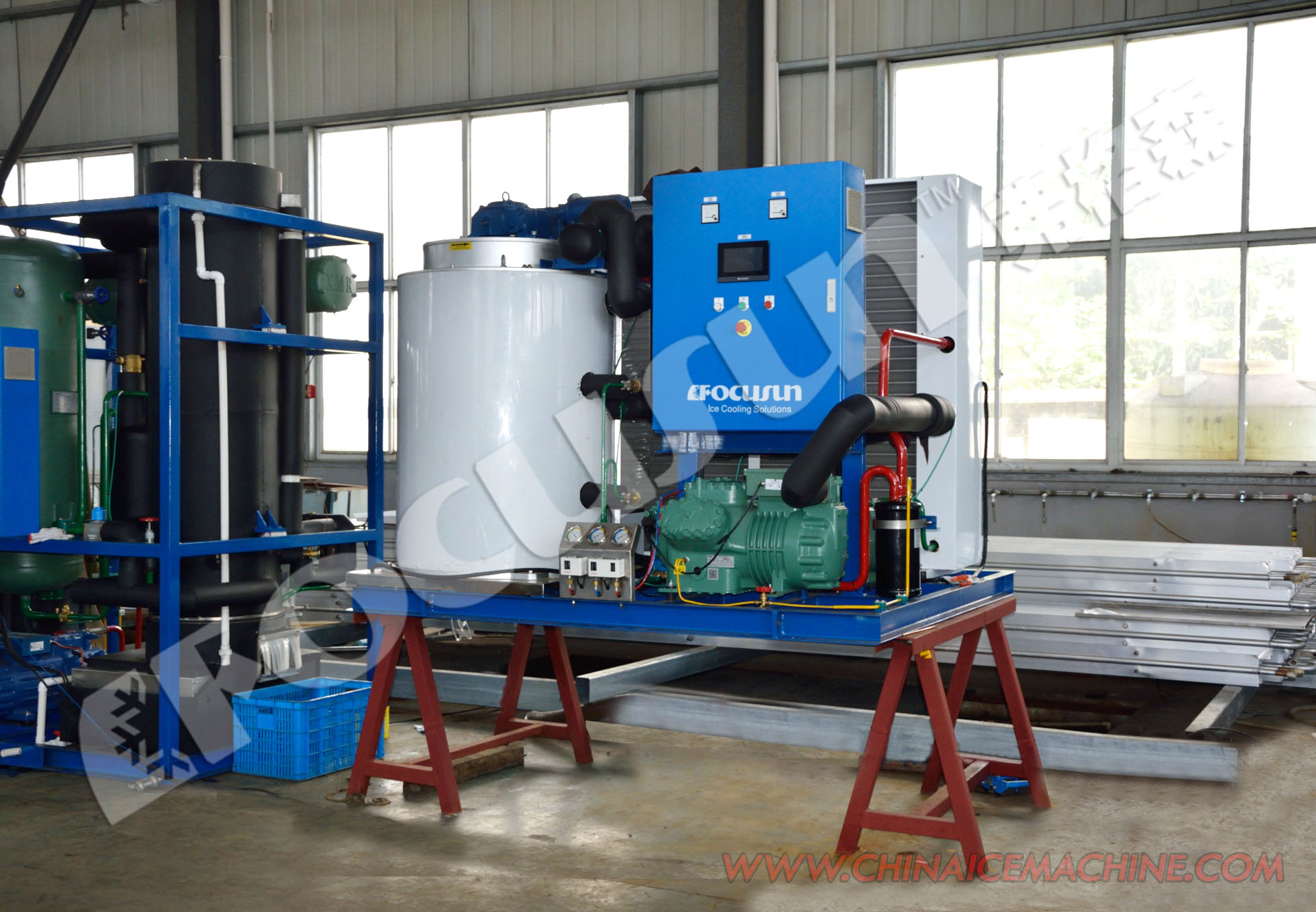 Focusun 10ton Flake Ice Machine for Cooling Fresh Water at Affordable