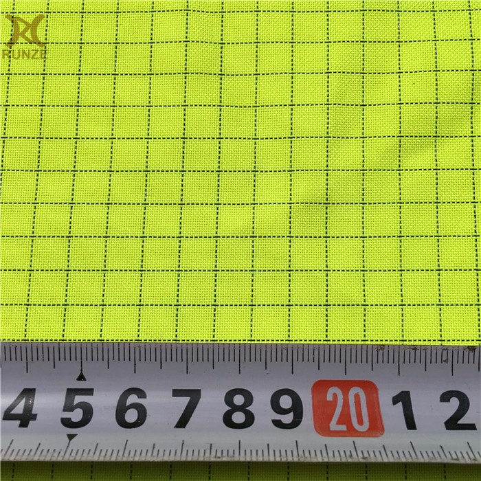 Plain ESD Stripe Surgical Gown Hemostasis Anti Static Fabrics Dust Free 165CM Width