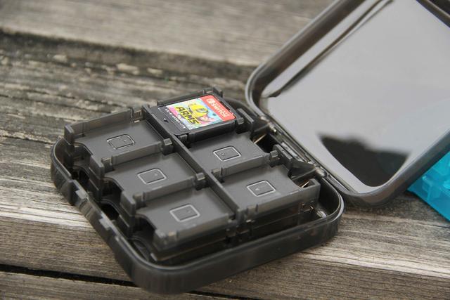 Wholesale 24 In 1 Game Card Case Holder Portable Storage Box NS Lite Protective Cover Hard Shell Accessories