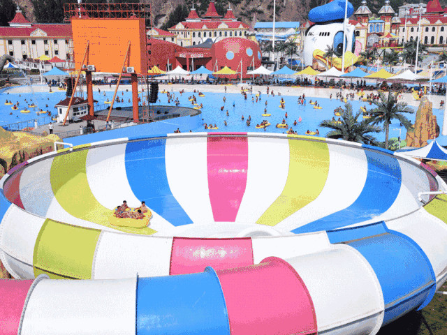 Commercial 2000 Sq.M SGS Spiral Water Slide