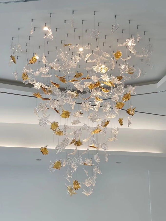 ODM Maple Leaf Chandelier Anti Glare Customized Pendant Lamp
