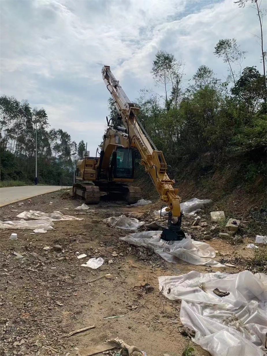 CAT315 Sturdy Excavator Telescopic Boom 25m Long Reach Heavy Duty