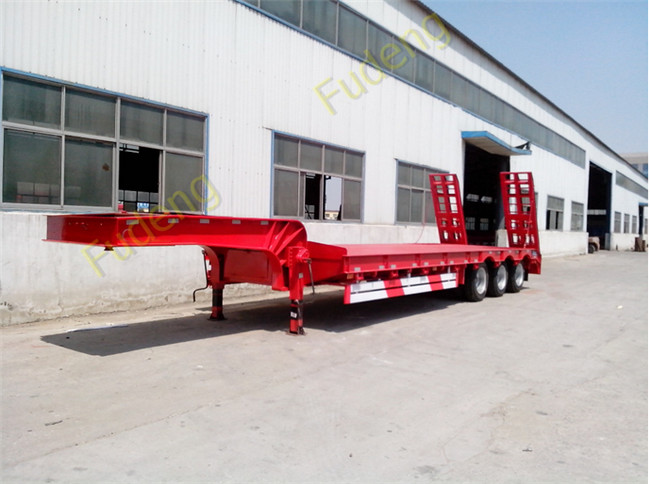 Heavy duty trailer low bed semi trailer 2 / 3 / 4 axles 40 / 80 / 100 tons capacity